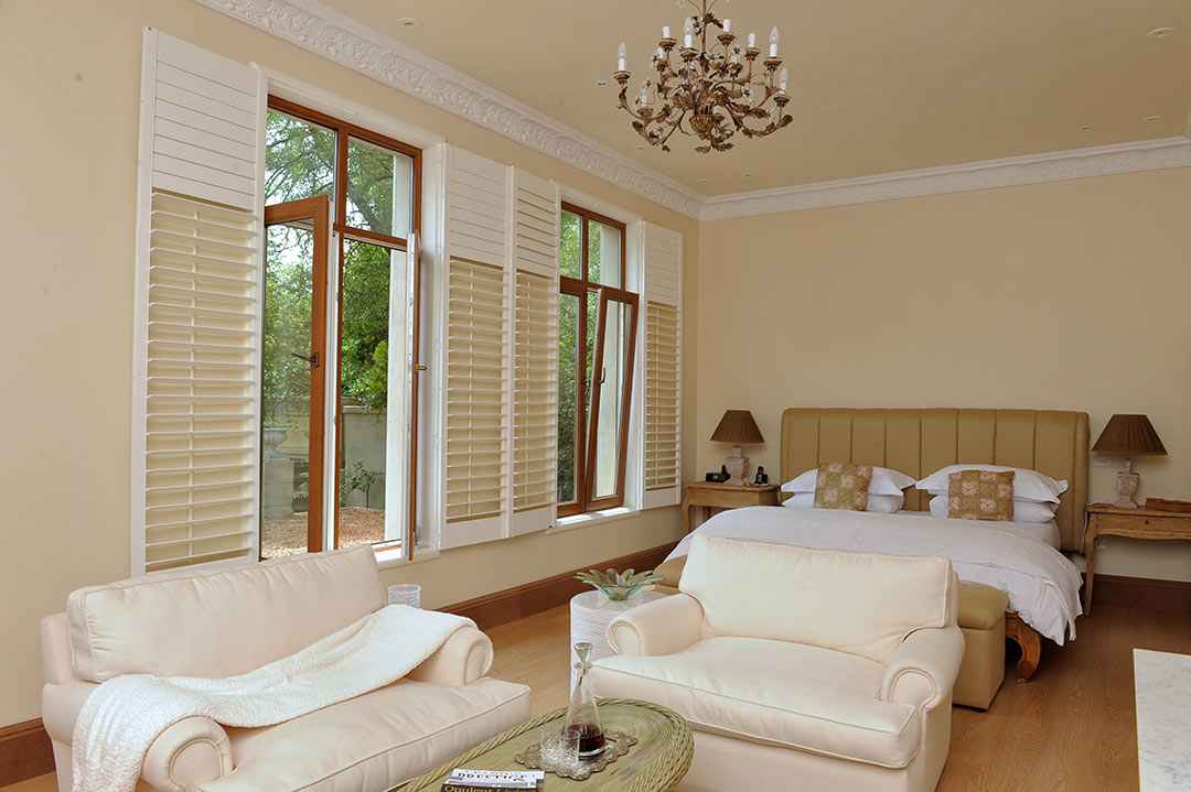 BLINDS FOR TILT AND TURN WINDOWS